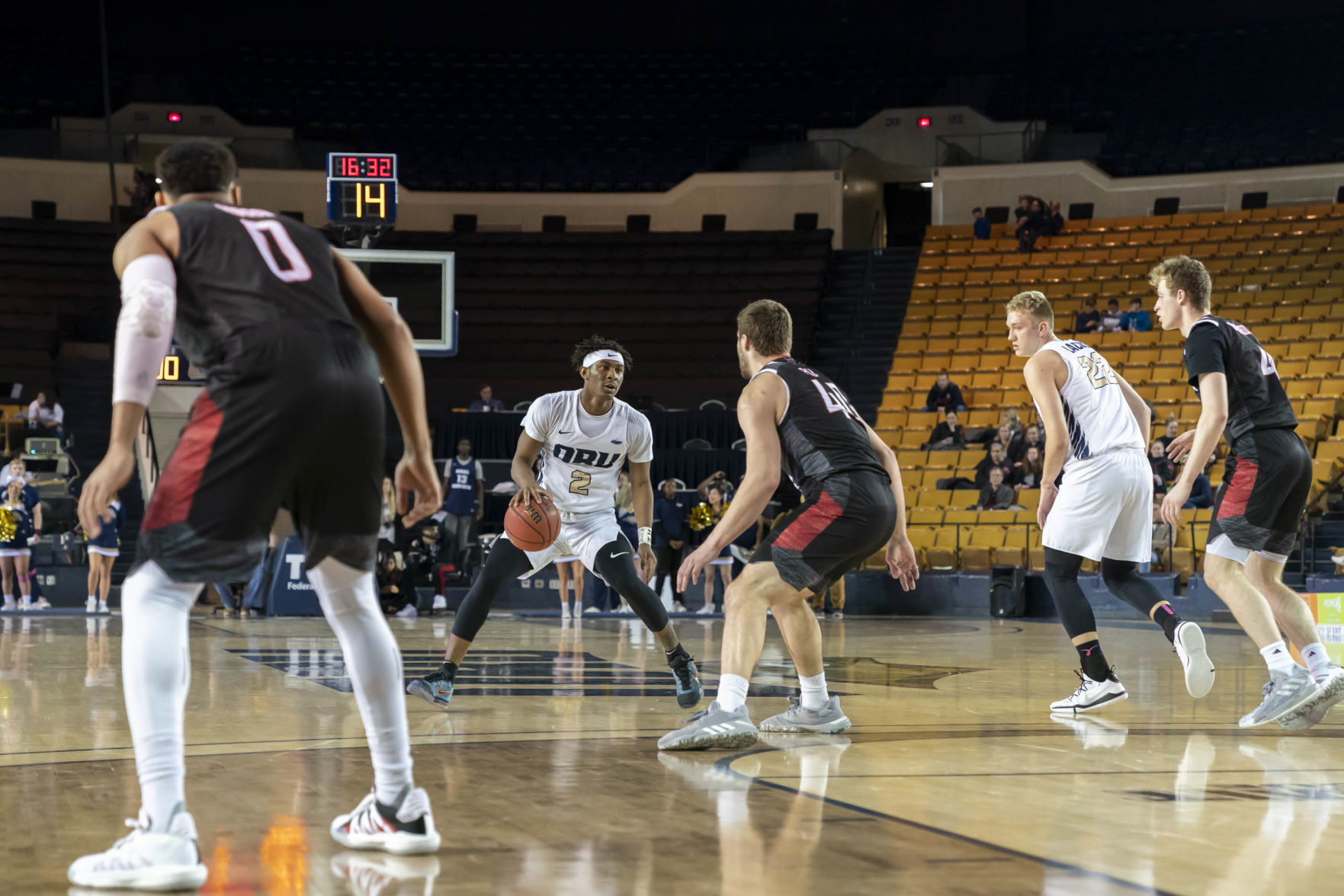 Oral Roberts University faces Omaha - Men's Basketball